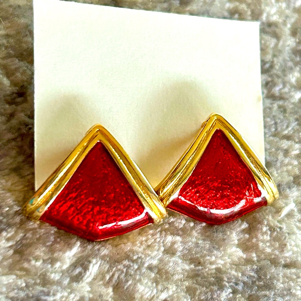 Sparkle Red Vintage Enamel Earrings Gold Tone Triangle Shimmer Pierced